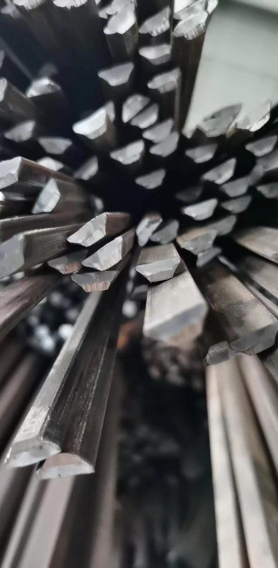 Φ63.5×7.5mm節(jié)，距:76.2mm 屏長:6m 5根/屏 材質(zhì)：SA-210C